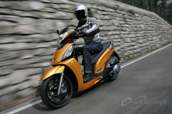 Kymco выпустит городской скутер